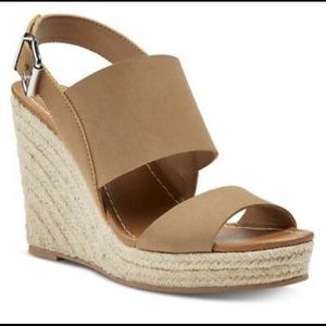 DV by Dolce Vita Ella Wedge.
